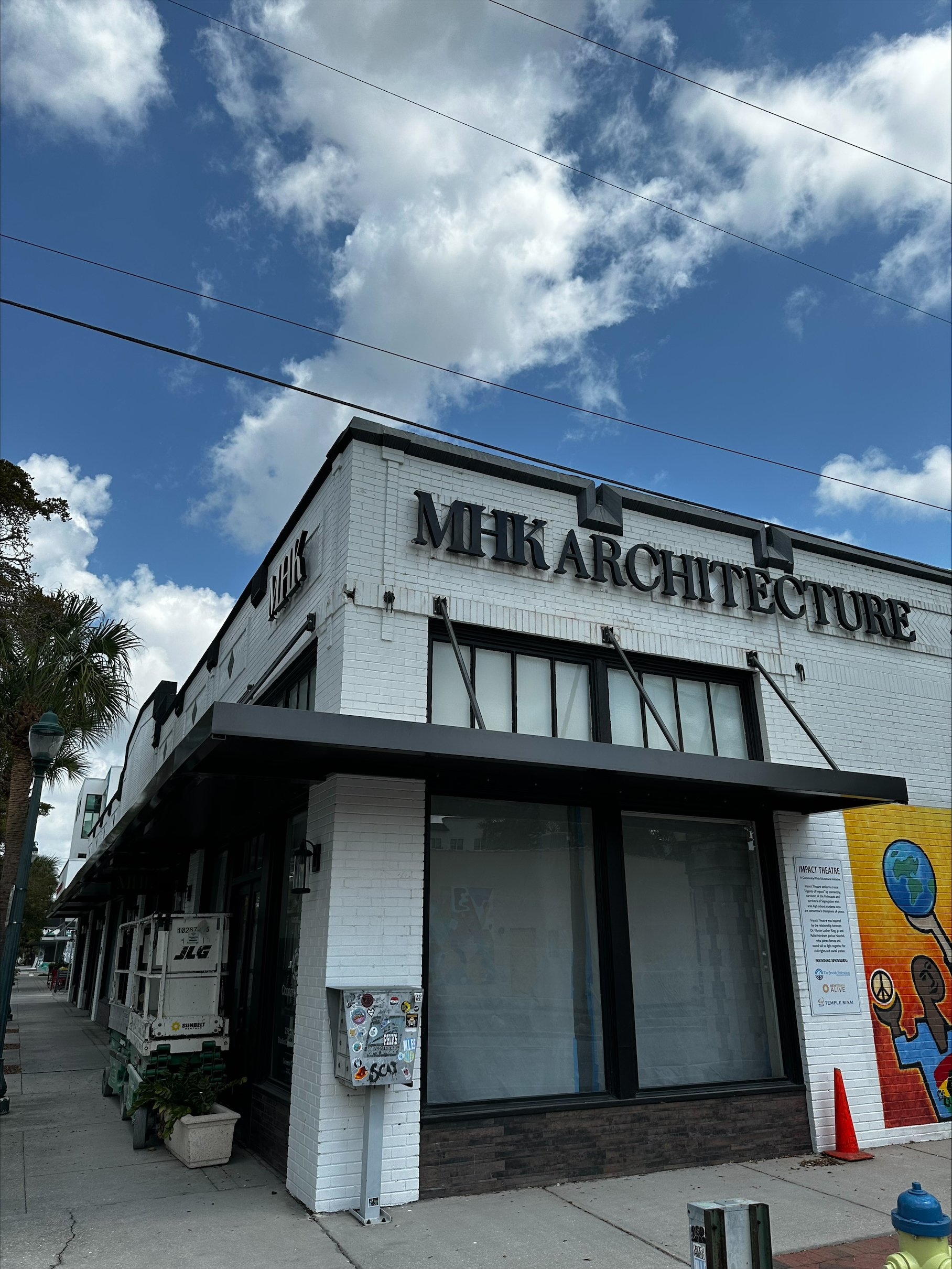 Connor+Gaskins Studio Completes Construction of MHK Architecture’s New Office in Downtown Sarasota